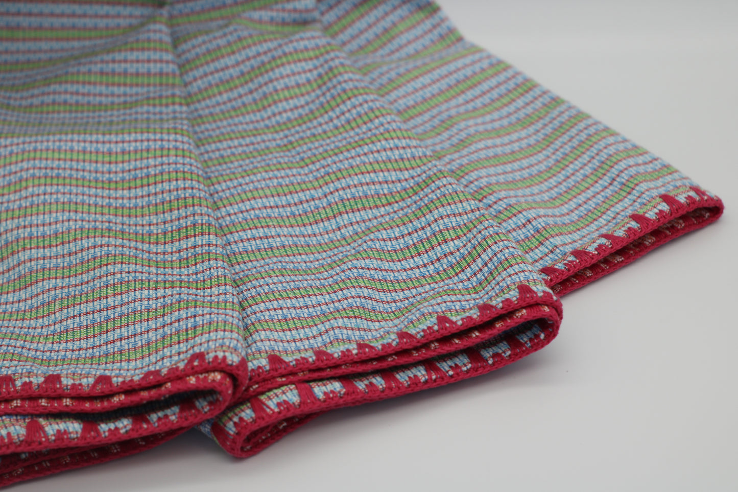 TABLE RUNNER (84 x 20inches)