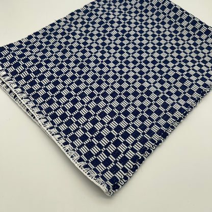TABLE RUNNER (AVAILABLE IN DIFFERENT SIZES)