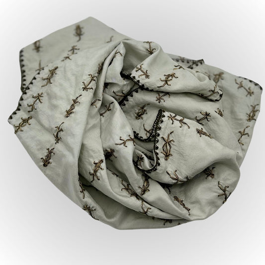 SILK SQUARE