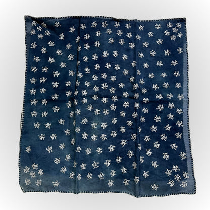 SILK SQUARE